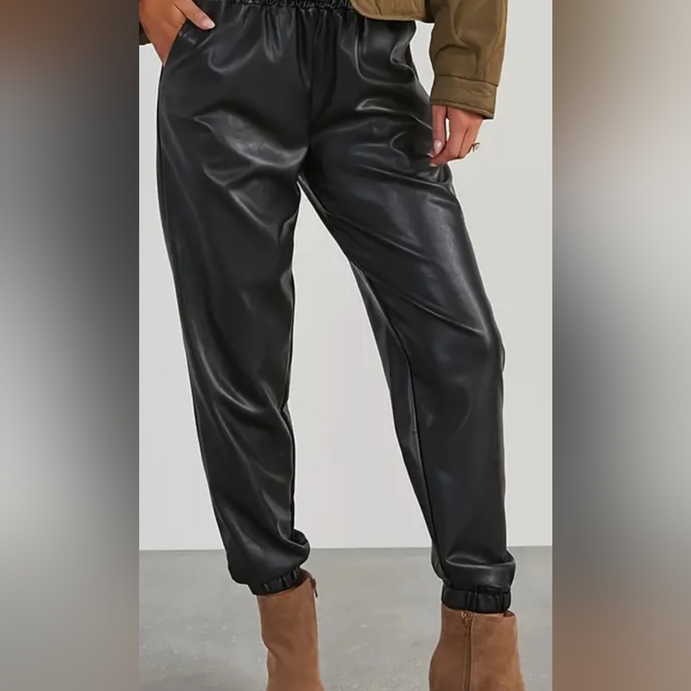 Italy Black vegan faux leather pants Venti 6 LLC joggers medium